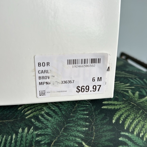 BORN Suede Sandals Size 6 M women's - Picture 9 of 10